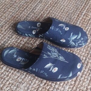 Insecta slippers